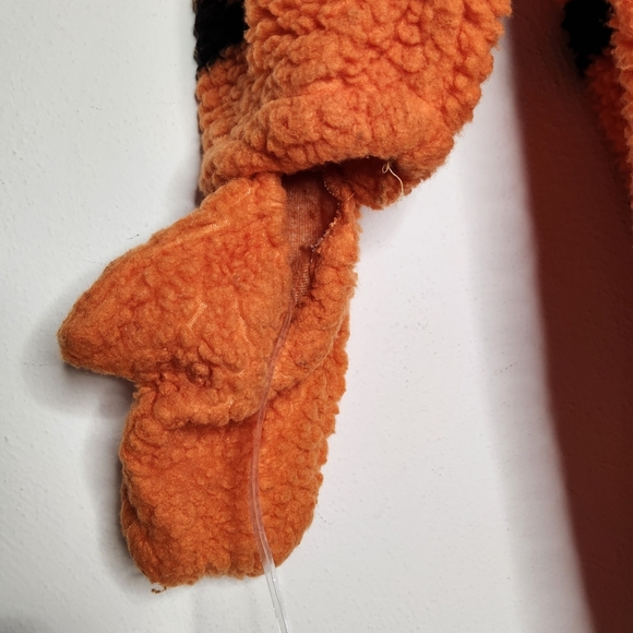 Disney Store Talking Tigger Plush Costume Adult Size XL Halloween Cosplay - Picture 6 of 16